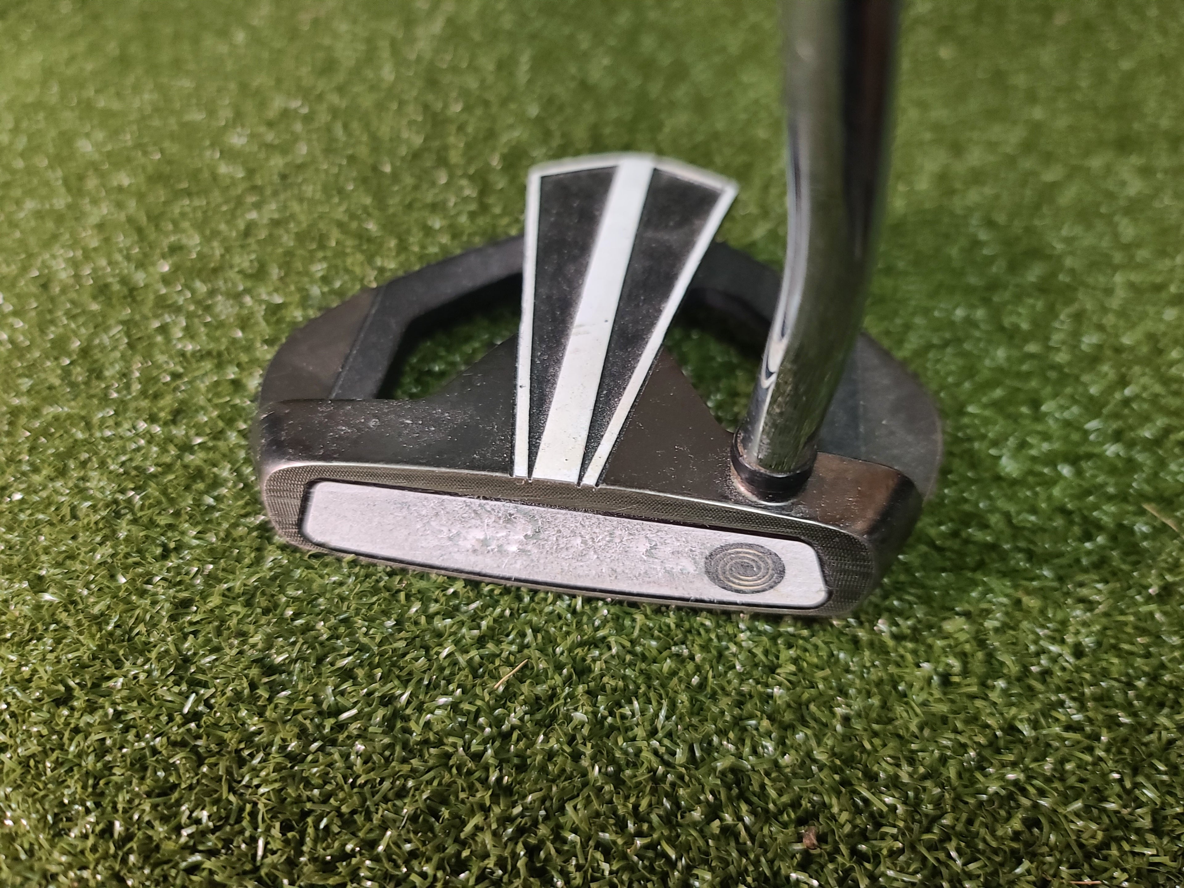 Odyssey White Ice D.A.R.T. Long Putter